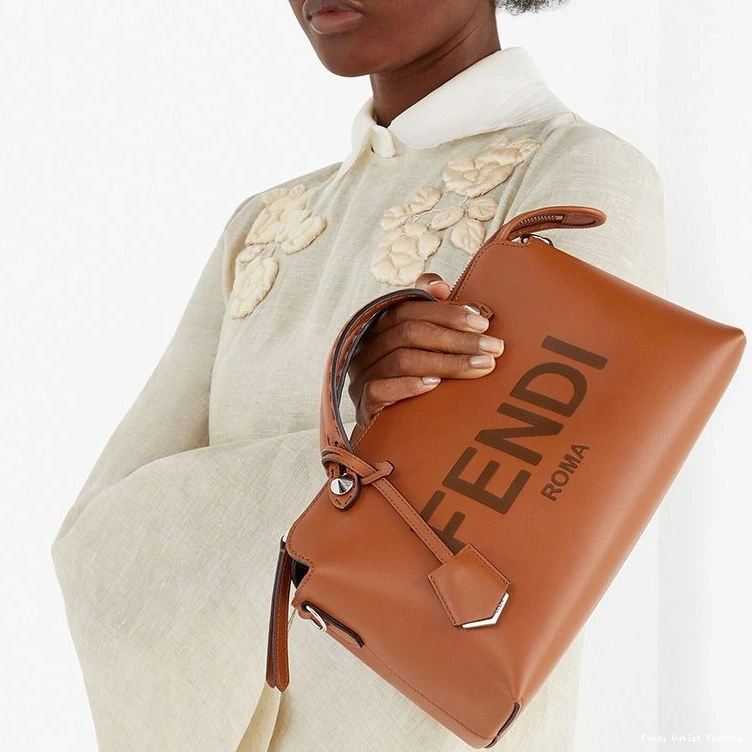 Affordable HOT Medium Logo Leather By Boston The Brown Calf Bag Fendi Way ROMA In 0805